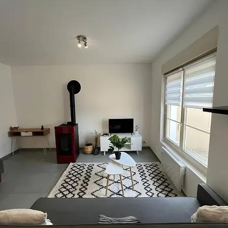 Charming In Parigne-l Eveque Near Le Mans Nyaraló *